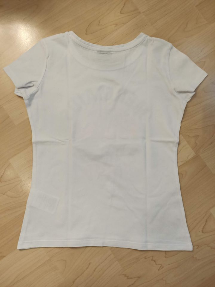 T-Shirt kurzarm weiß, bunt Gr. 146/152 in Frankfurt am Main