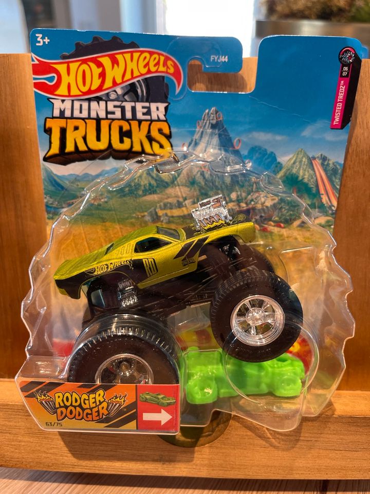 Hot Wheel Monster Truck Rodger Dodger 1:64 NEU & weitere in Uedem