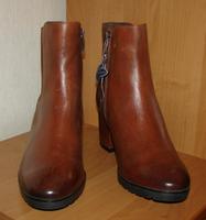 Neu Damen Leder Stiefeletten Schuhe Reißverschluss Gr 41 H  71/2 Niedersachsen - Jever Vorschau