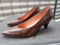 Buffalo Pumps, echt Leder, gr.40 Rheinland-Pfalz - Bingen Vorschau