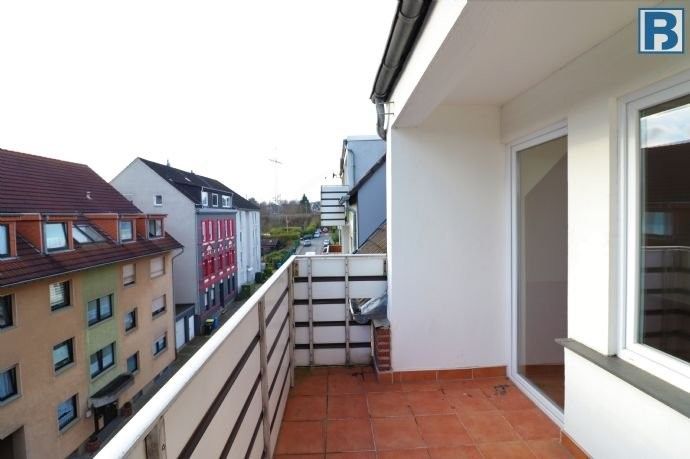 Helle moderne 2-Zimmer-Wohnung mit Balkon und Klimaanlage in Essen