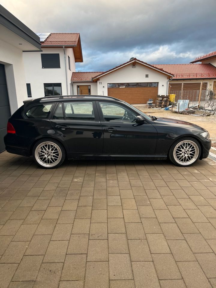 BMW e91 320d in Kirchweidach