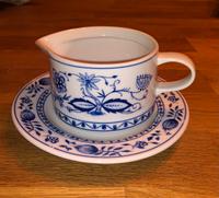 DDR Kahla Kännchen Sauciere 300ml Zwiebelmuster Sachsen-Anhalt - Gardelegen   Vorschau