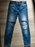 Jeans Zara, slim fit Gr. 26 Nordrhein-Westfalen - Herten Vorschau