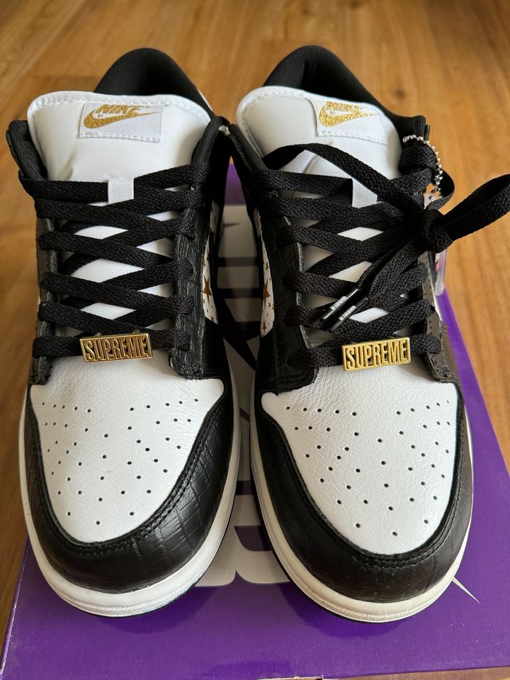 Supreme Dunk SB low Black (SS21)  Gr.43 /US9,5 in Berlin