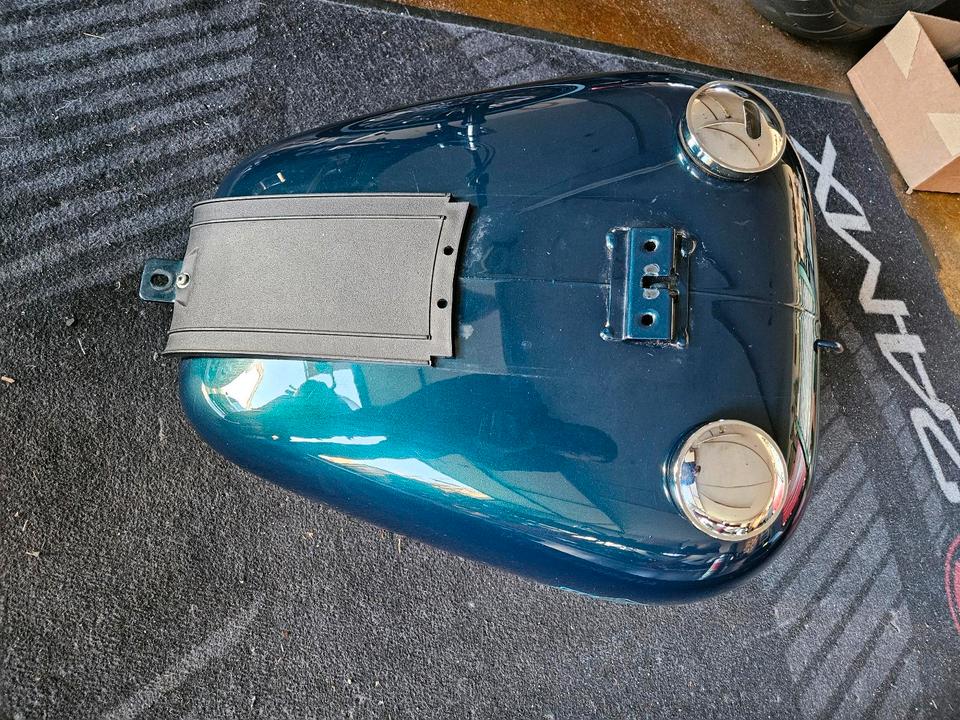 Harley Davidson Softail Vergaser Twin Cam Tank selten komplett in Oberstadion