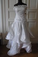 Brautkleid von VERA MONT Gr. 34/36 mit Armstulpen inkl. Reifrock Berlin - Friedenau Vorschau