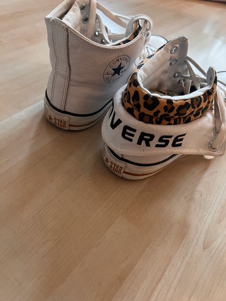 Converse Sneaker Größe 40 weiß Leder mit Leopardenlook in Weikersheim
