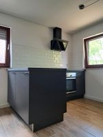 Einbauküche schwarz mit Elektrogeräte Baden-Württemberg - Berglen Vorschau