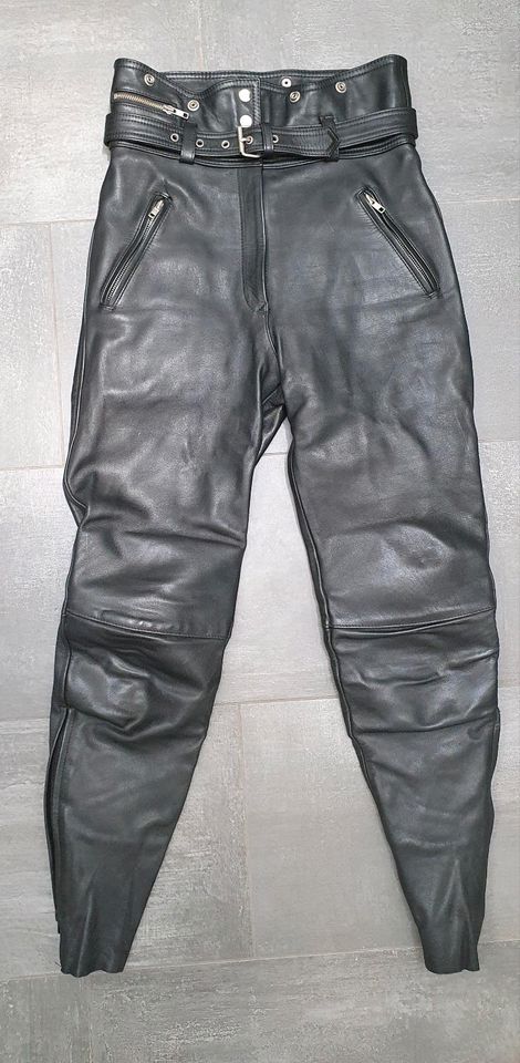 Damen Lederhose Gr.  38 in Cölbe