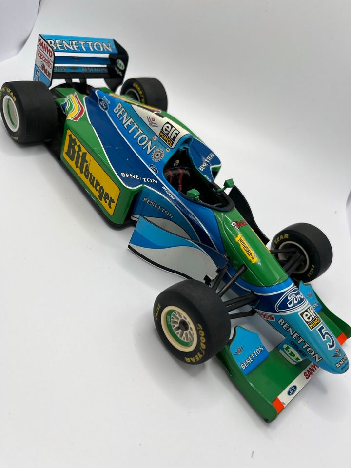 Benetton B194 v. Minichamps Bitburger World-Ch. 1:18 M.Schumacher in Horst (Holstein)