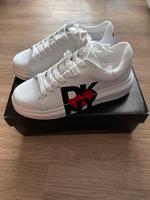 NEU! DKNY Schuhe Sneakers Herz Hessen - Rodgau Vorschau