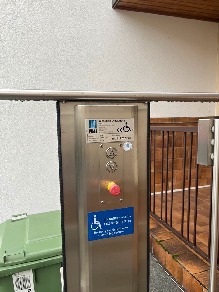 Treppenlift Aufzug für Rollstuhlfahrer Max. Höhe 1 m in Heppenheim (Bergstraße)