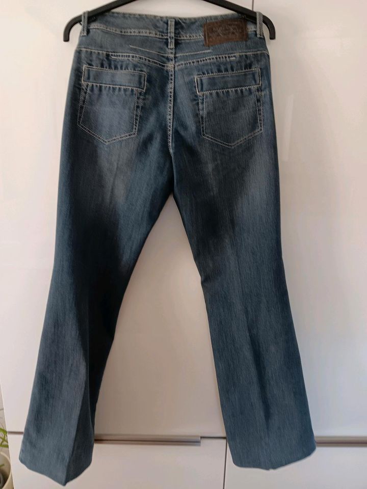 Marc Cain Damen Jeans Gr.38 in Denzlingen