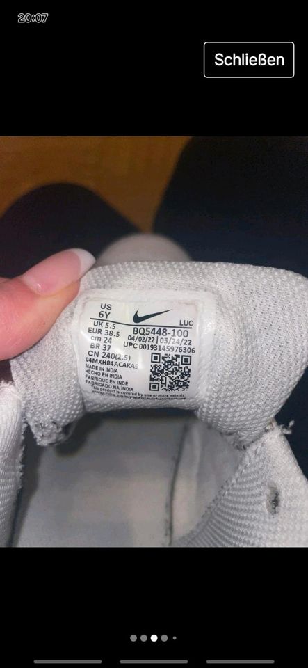 NIKE Schuhe gr. 38,5 in sehr guter gebrauchter Zustand in Ingolstadt