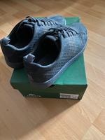 Lacoste Schuhe Dunkelgrau mit goldener Schrift seitlich Hannover - Südstadt-Bult Vorschau