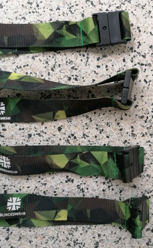 4 Bundeswehr Bw Schlüsselband Schlüsselanhänger Lanyard Flecktarn in Wiesbaden