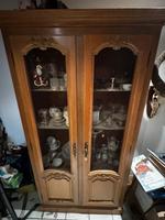 Massive Vitrine aus Haushaltsauflösung Nordrhein-Westfalen - Hamm Vorschau