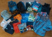Klamottenpaket Gr. 116 35 Teile Hosen Shirts Hemden Rollkragen Sachsen - Großröhrsdorf Vorschau