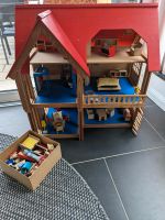 Puppenhaus aus Holz mit viel Zubehör Nordrhein-Westfalen - Minden Vorschau