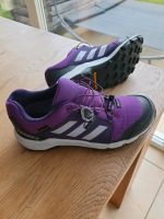 Adidas Goretex Terrex Continental lila Größe US 5 Baden-Württemberg - Königheim Vorschau