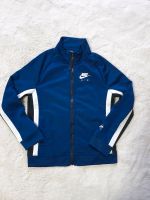 Nike Trainingsjacke Gr. 137-147 Berlin - Tempelhof Vorschau