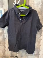 Tommy Hilfiger Poloshirt Größe 152 Junge marineblau Sachsen - Groitzsch Vorschau