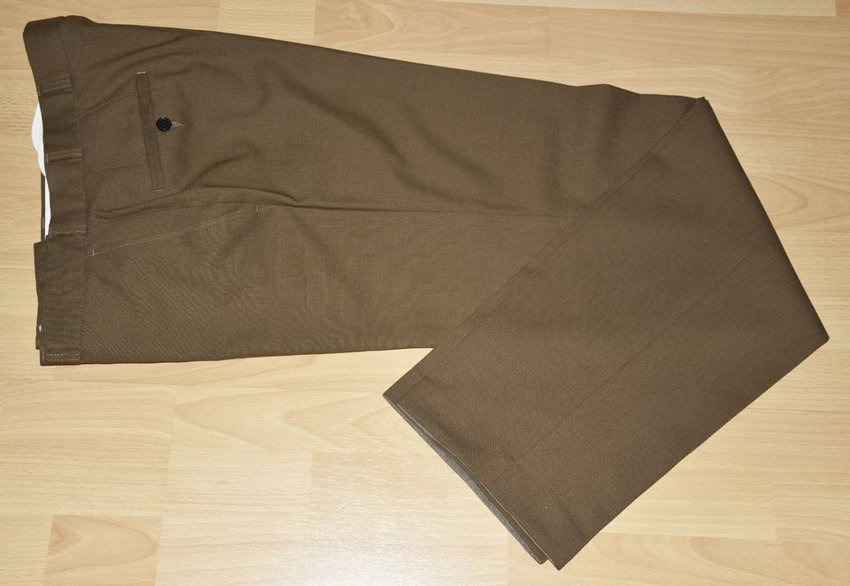 P&C Anzug-Hose 100% Schurwolle braun Gr.98 in Heilbronn