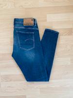 NEU G-Star Röhrenjeans Jeans Hose Gr.29/32 blau dunkelblau Nordrhein-Westfalen - Arnsberg Vorschau