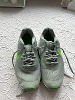 Nike Turnschuhe Größe 38 Berlin - Reinickendorf Vorschau