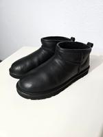 UGG W Classic Ultra Mini Leather Damen (1117534-BLK) Gr. 41 Köln - Porz Vorschau