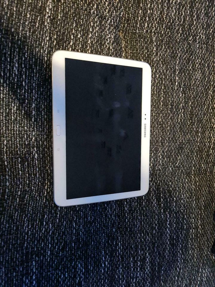 Samsung Galaxy Tab3 in Illingen