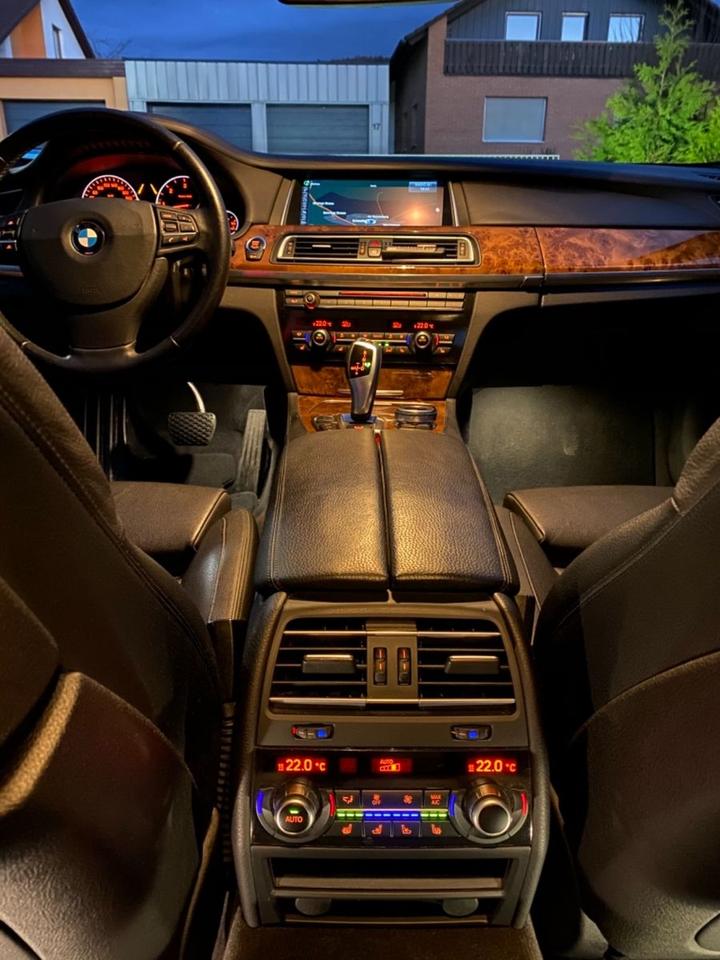 BMW 750Ld xDr Exclusive Megavoll HK Soft HUD LED TOP in Höhenberg i. T.