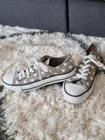 Converse Chucks flach grau weiß gepunktet Nordrhein-Westfalen - Mülheim (Ruhr) Vorschau