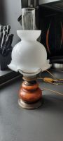 Vintage  elektrische Tischlampe Holz Glas Messing Petroleumlampe Nordrhein-Westfalen - Ennigerloh Vorschau