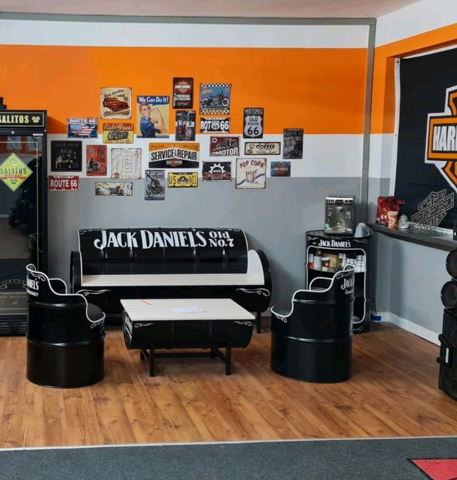 Fassmöbel-Set Jack Daniels Optik mit Stühle in Garching an der Alz