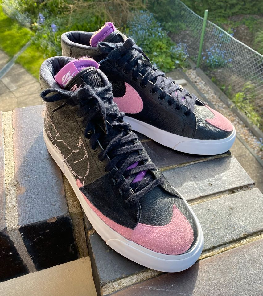 ❤️❤️Nike SB Zoom Blazer Mid Edge L / Black pink/ Gr. 45 in Berlin