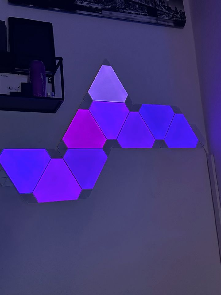 Nanoleaf 9 Stück mit Musikrythmus Modul in Bochum