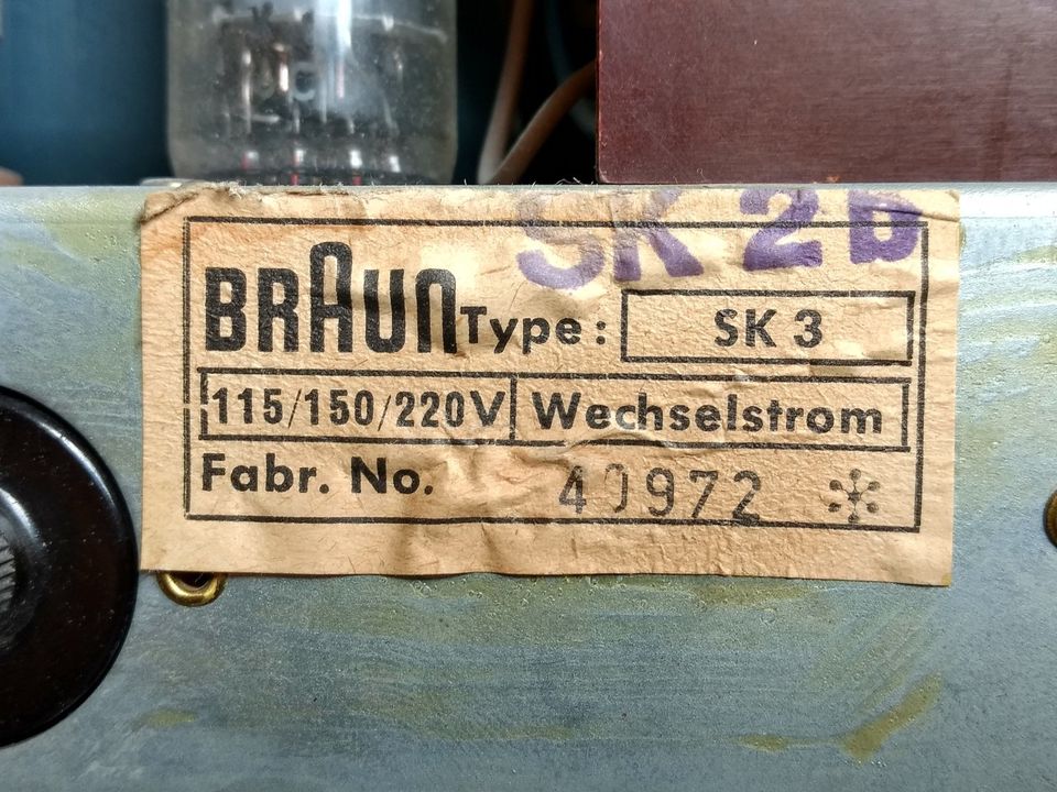 BRAUN SK 2b(SK3) | Kleinsuper Röhrenradio | 1956 | UKW/MW graphit in Berlin
