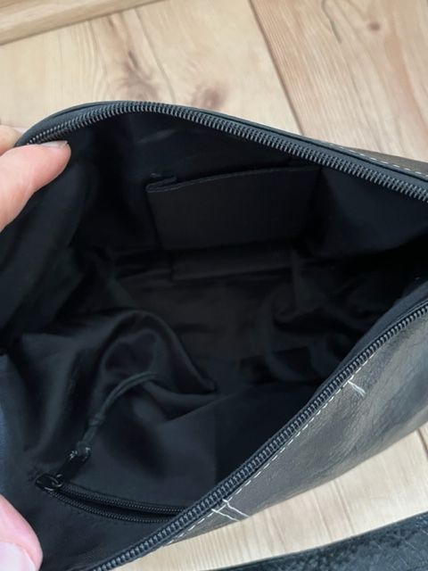 Schwarze Tasche in Essen