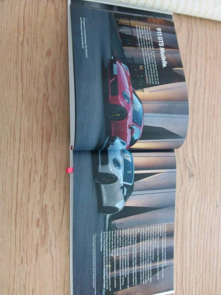 Porsche 911 Hardcover 992+ GTS 06/2021 Prospekt  Book in Weilheim i.OB