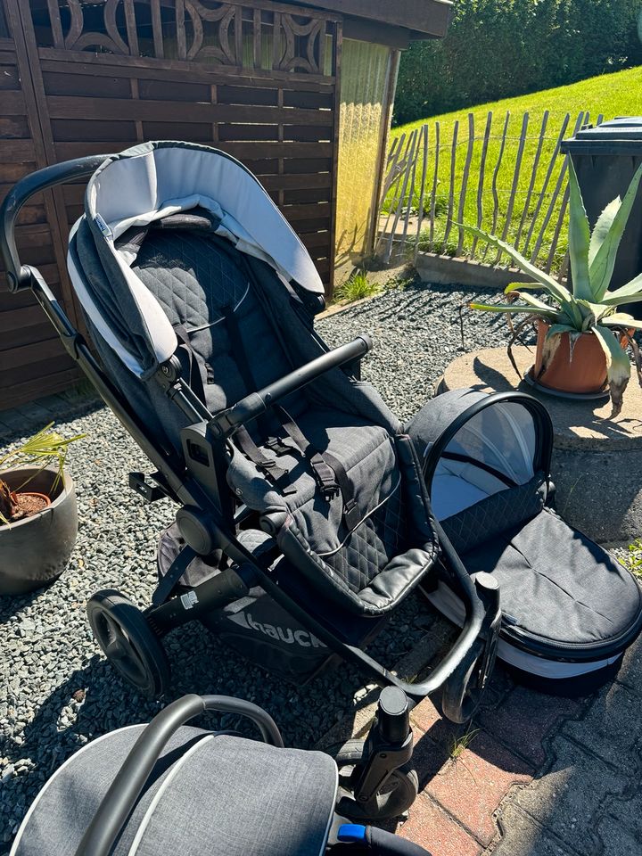 Hauck Kinderwagen 3 in 1 in Gefell