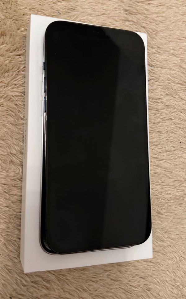 iPhone 12 Pro Max 128 GB in Dresden