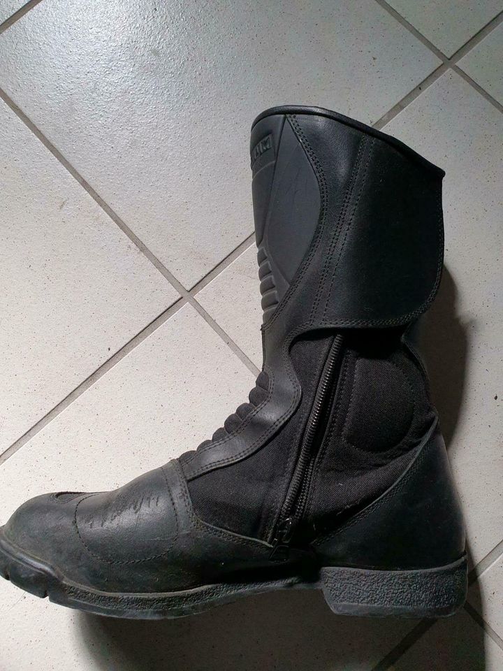 Premium Polo Tex Motorradstiefel Gr. 43 in Oestrich-Winkel