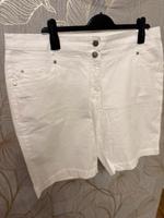Short, weiß, leichter Jeans,stoff, Größe 46 Kr. Passau - Passau Vorschau