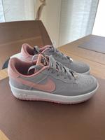 Nike Air Damen 36 Bayern - Stein Vorschau