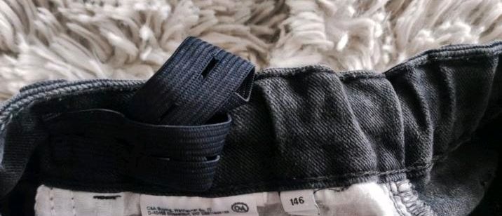 Jeans für Jungs 146 dunkelgrau in Neu-Isenburg