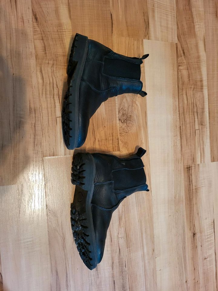 Bisgaard Chelsea Boots Gr. 36 in St. Annen