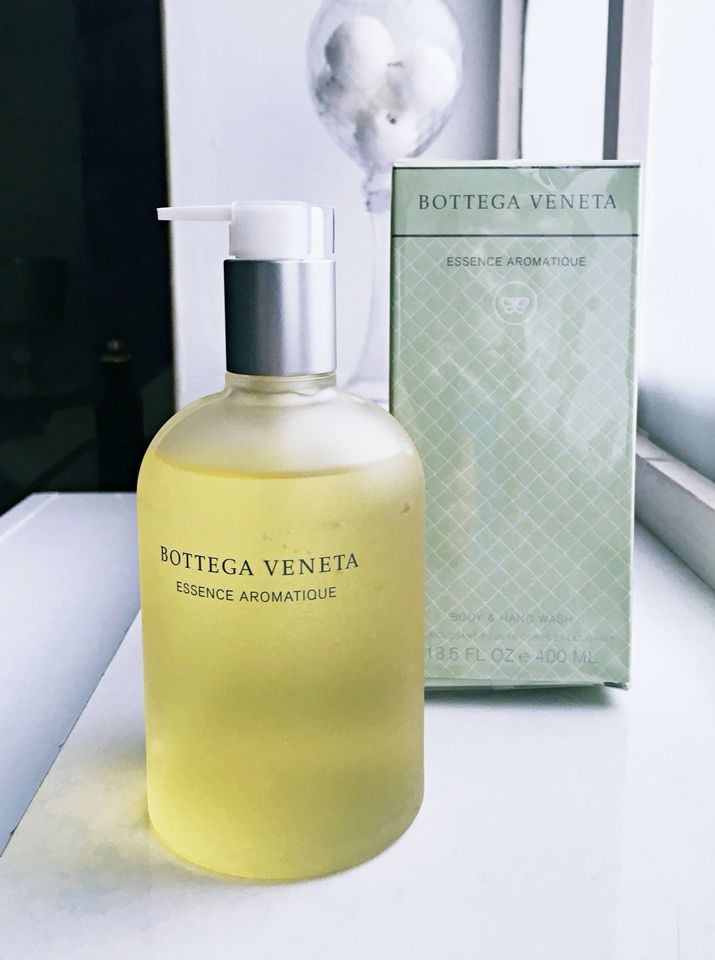 Bottega Veneta Body&Hand Wash Essence Aromatique 400ml Neu in Hamburg