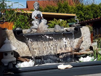 Pumpe PondoMax Eco 5000 für Garten - Brunen -Wasserfall- Bachlauf in Elfershausen